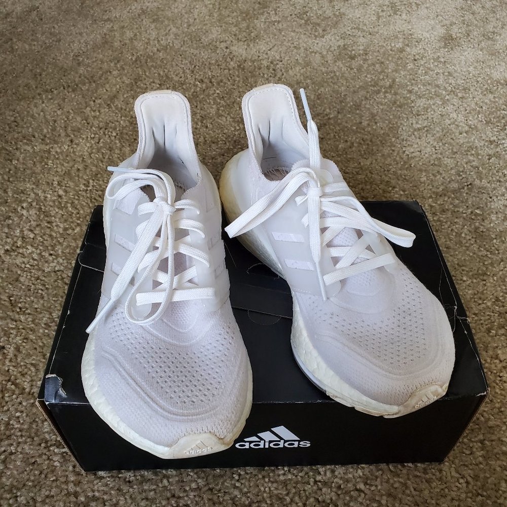 White Adidas Women's/Youth Ultraboosts